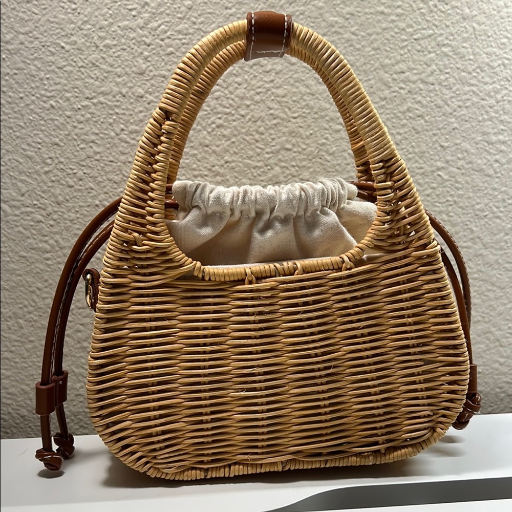 Tan and Brown Wicker Shoulder Bag with Basket-Weave Design